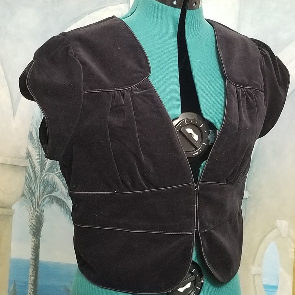 Fang Velvet Bolero